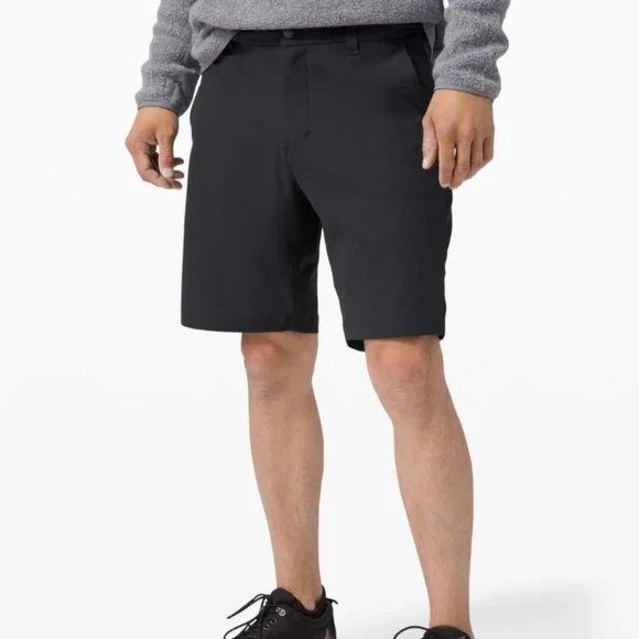 Lululemon Shorts Mens Commission Classic-Fit Short 9" - Picture 8 of 8